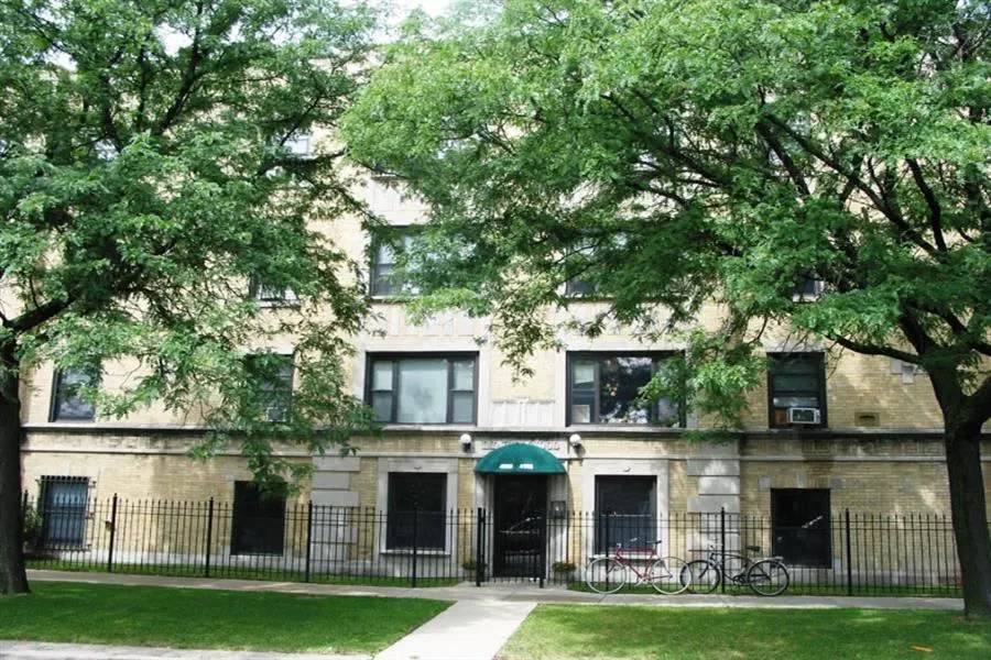 1901 West Wilson Avenue – photo 1