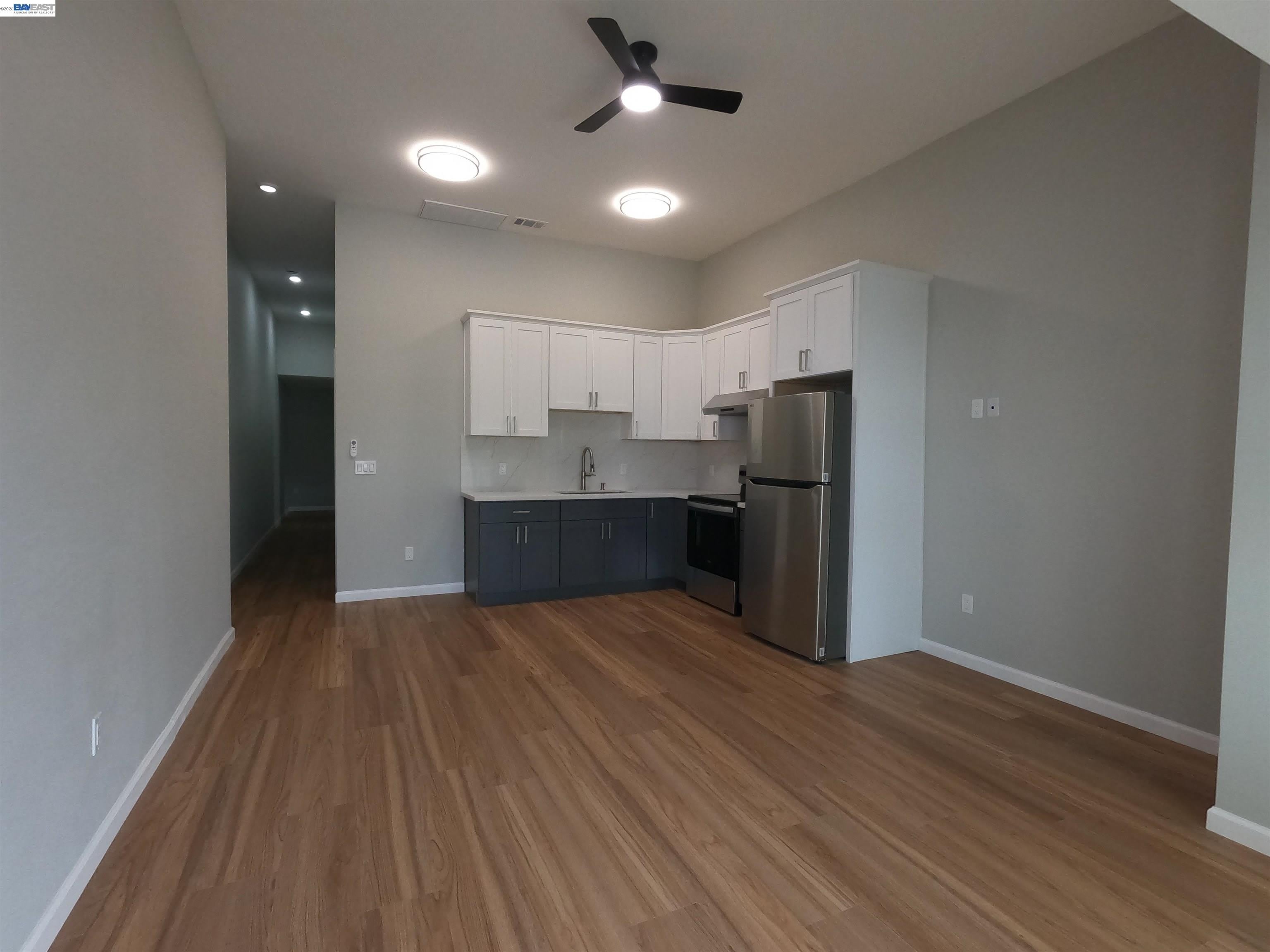 720 Foothill Blvd – photo 1 of 11