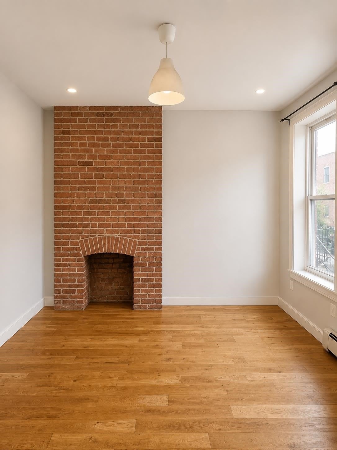 130 MONTICELLO AVE – photo 1