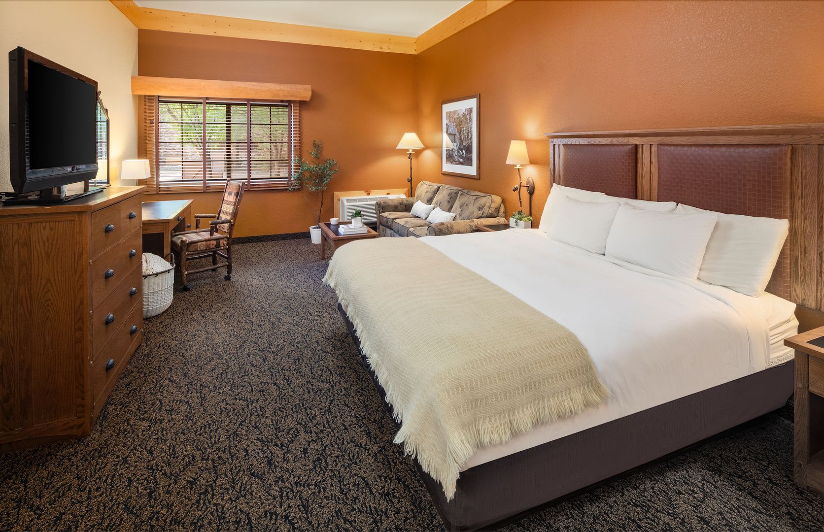 Brand new furnished apartments with flexible lease terms and hotel-style amenities – photo 1 of 20