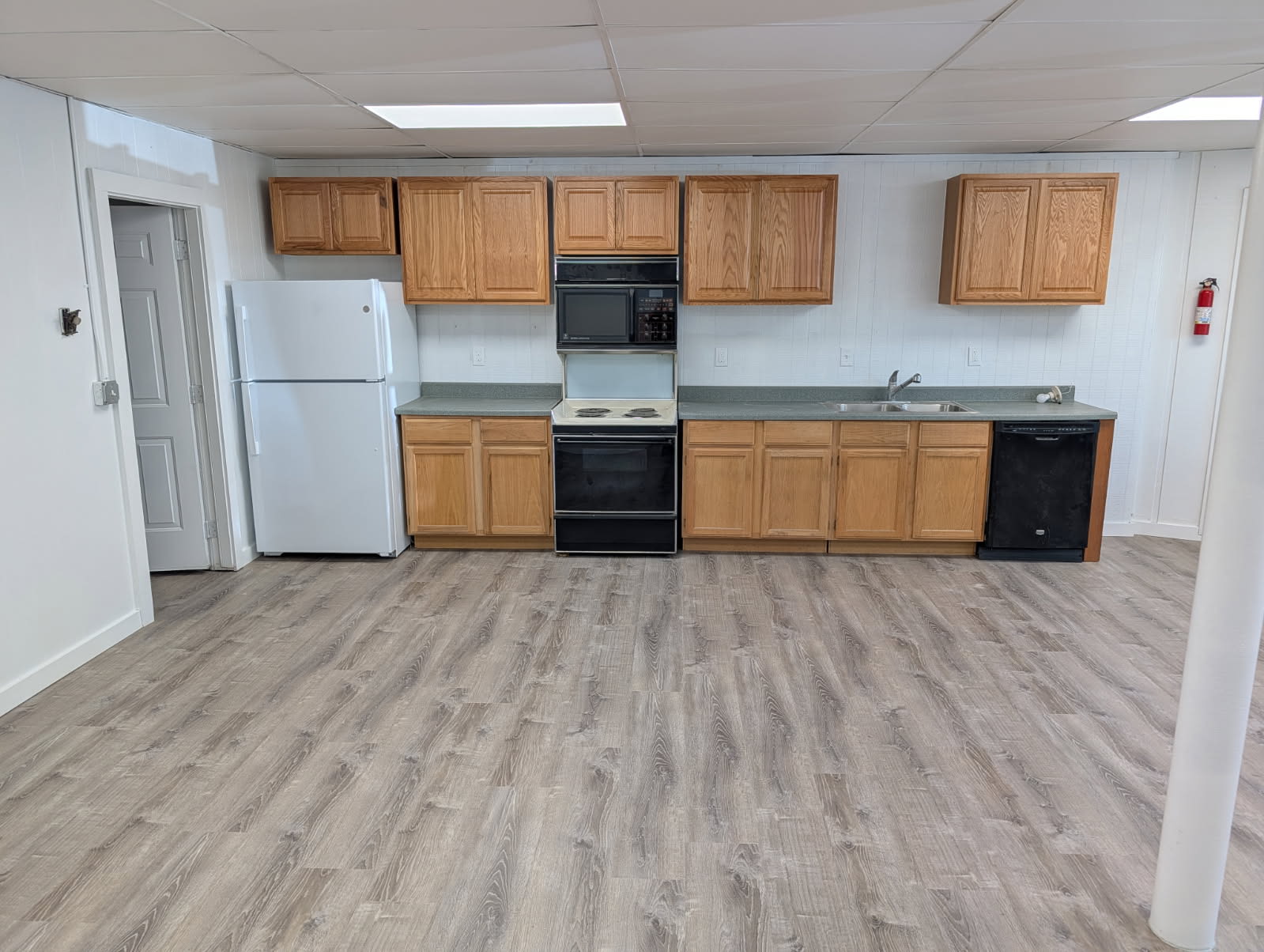 236 W Main St – photo 1 of 16
