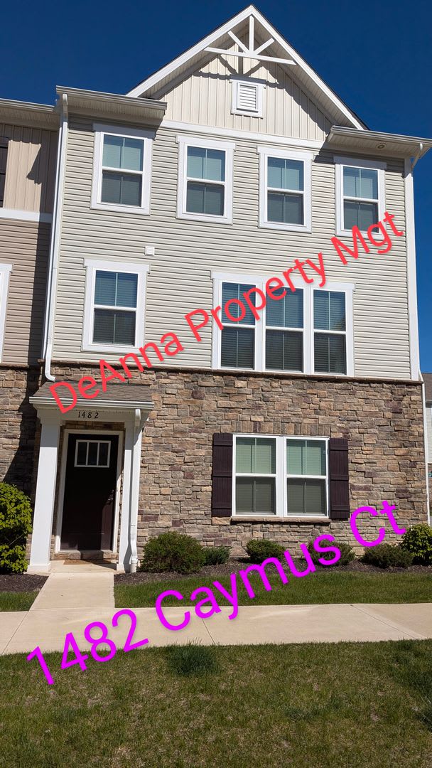Luxury Townhome – photo 1