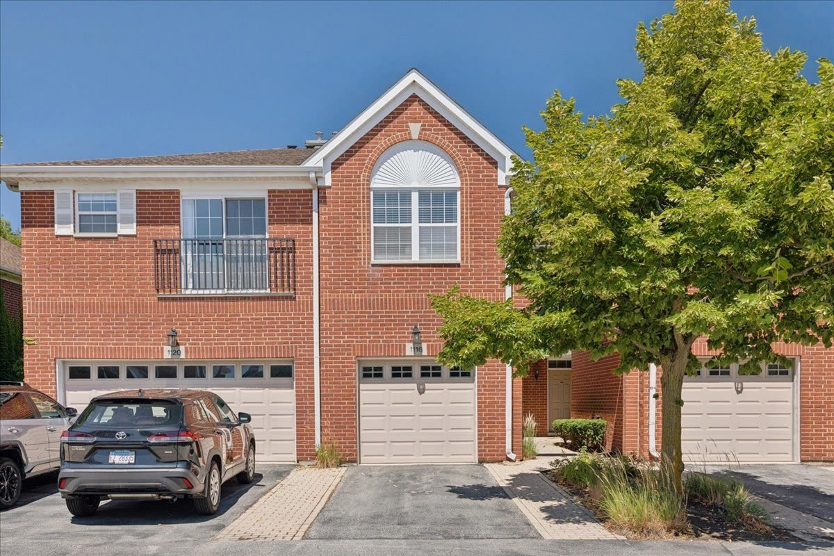 1116 KENSINGTON Drive – photo 1 of 34