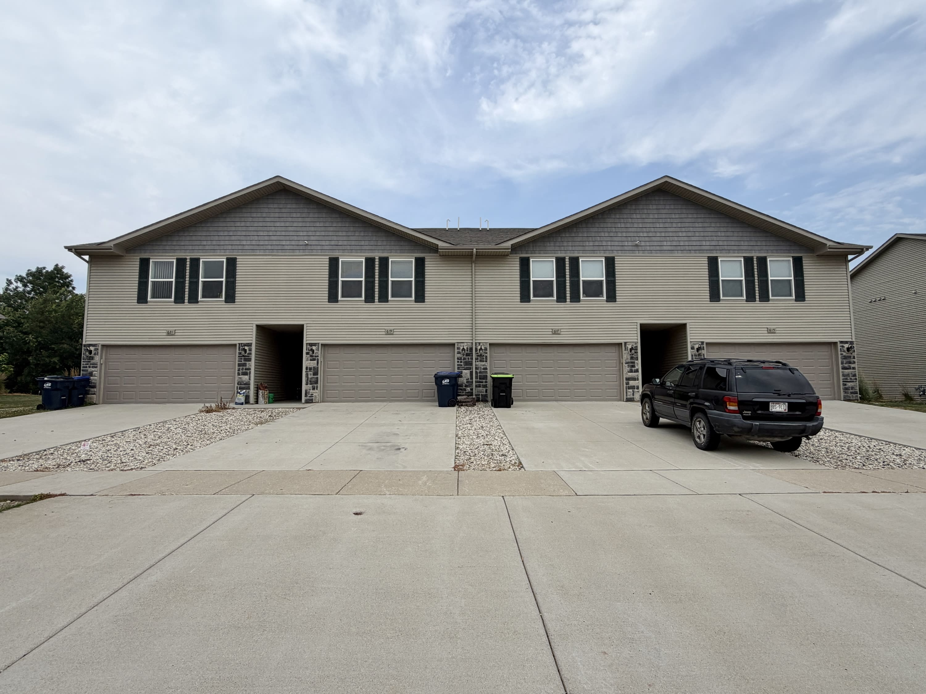 639 McKay Way – photo 1 of 20