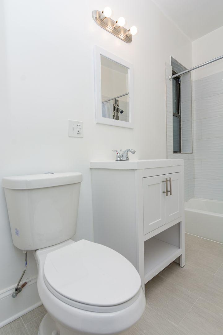 2516 East 77th St. – photo 1