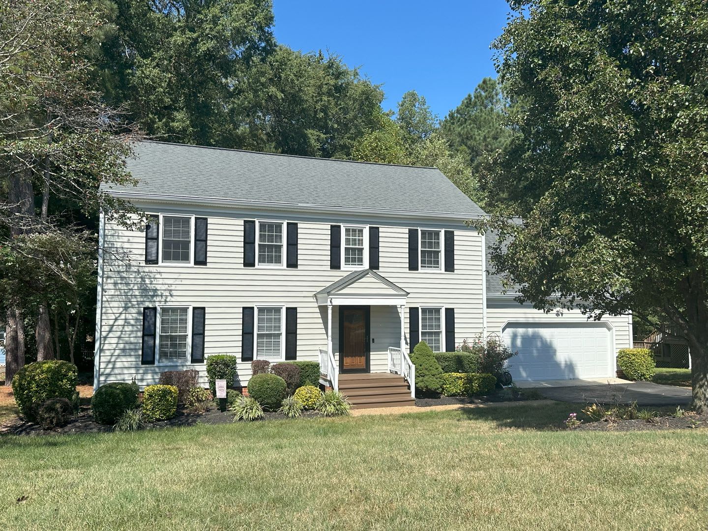 4 Bed 2.5 Bath 2 Car Garage Colonial Chesterfield/Deer Run Area – photo 1