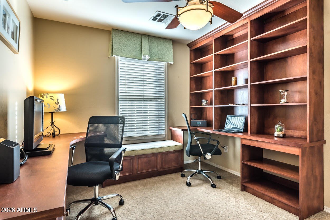 1664 E BRIDGEPORT Parkway – photo 1