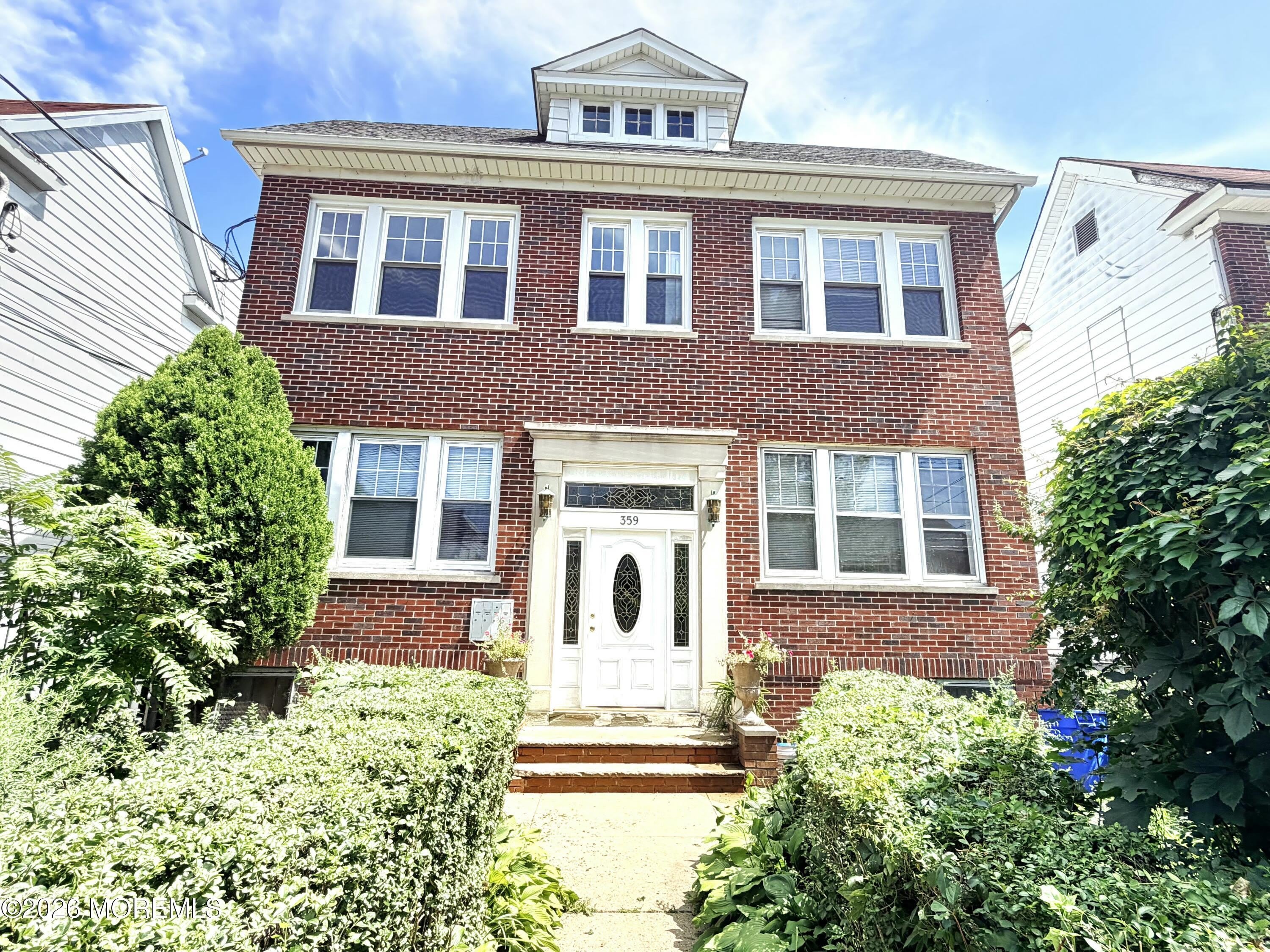 359 N 12th Street – photo 1