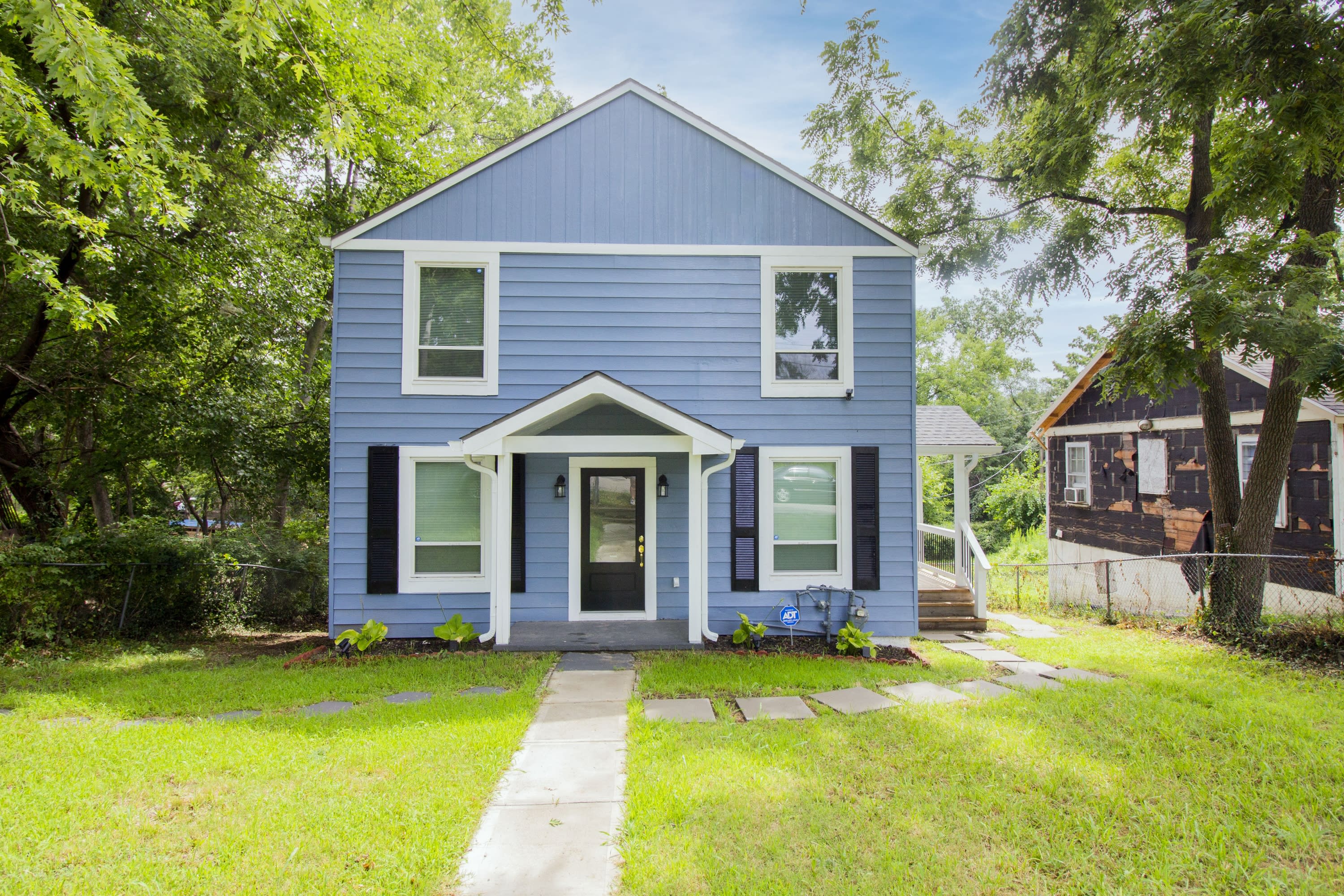 2909 Topping AvenueUnit 2 – photo 1 of 13