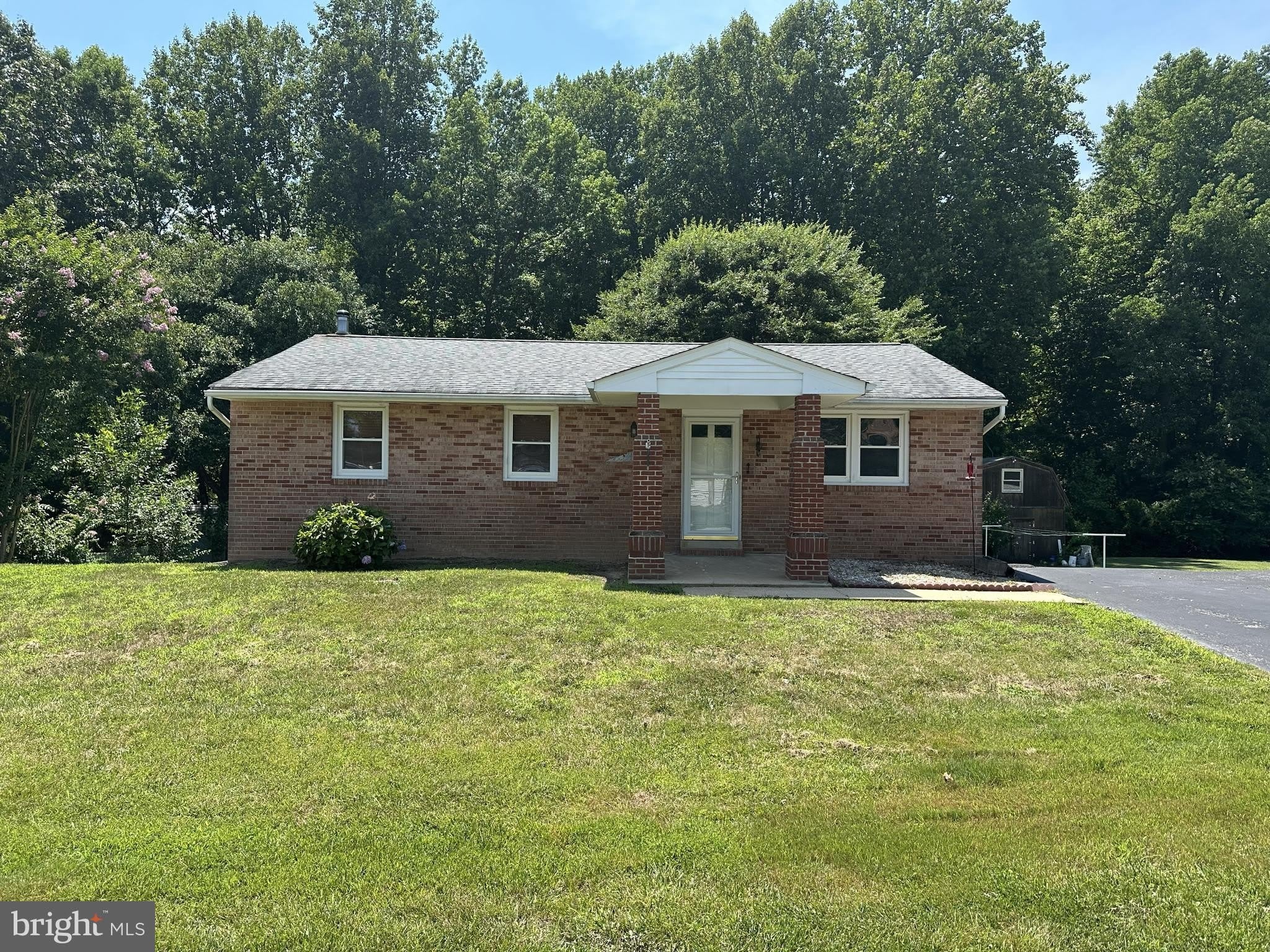 1447 KNIGHT Avenue – photo 1 of 20