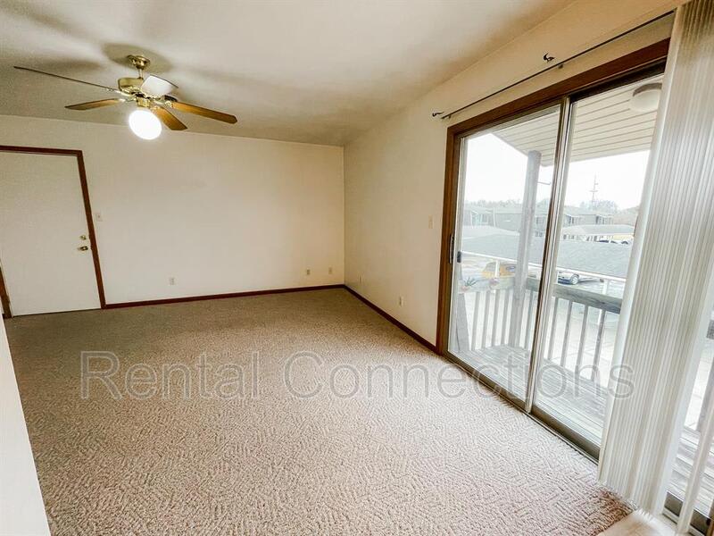 500 E College B4