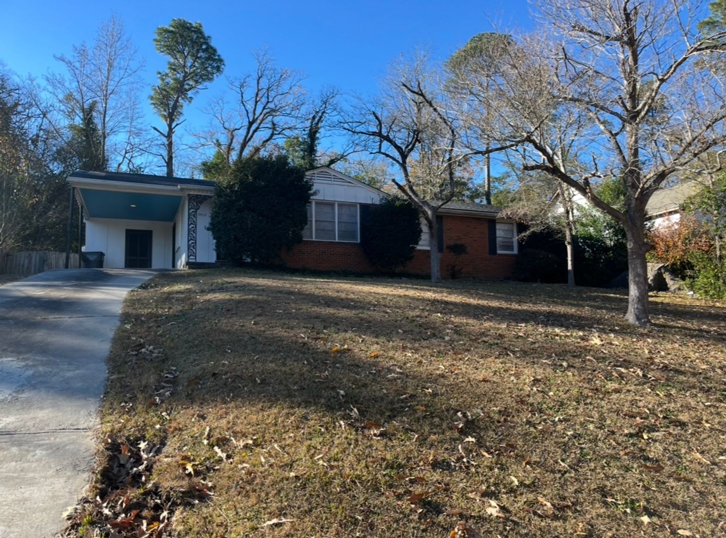 3012 Pinewood Dr – photo 1