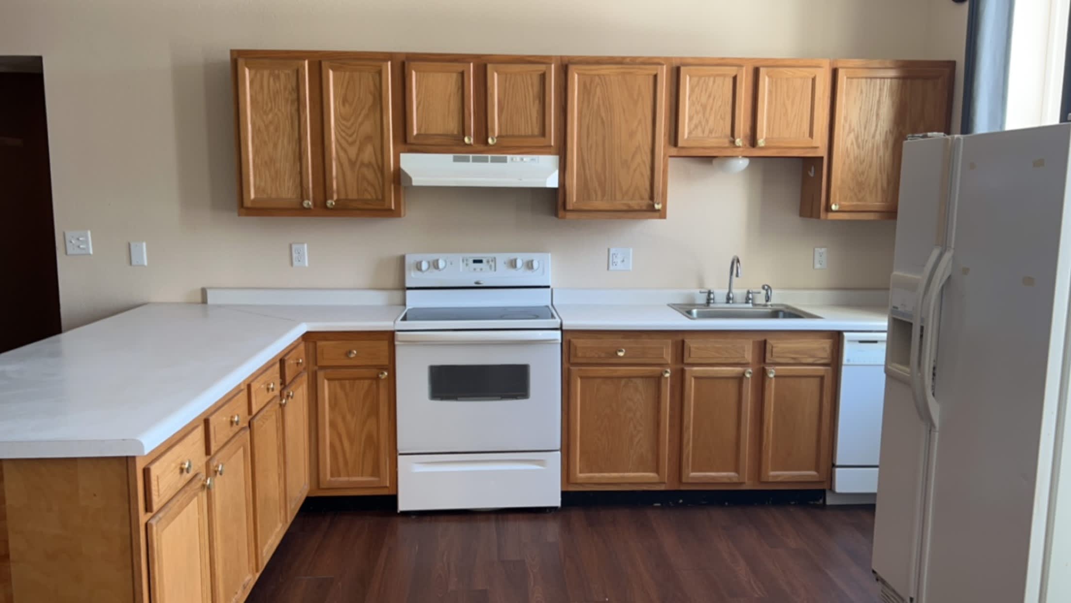 102 2nd Ave SW- 5 – photo 1 of 9