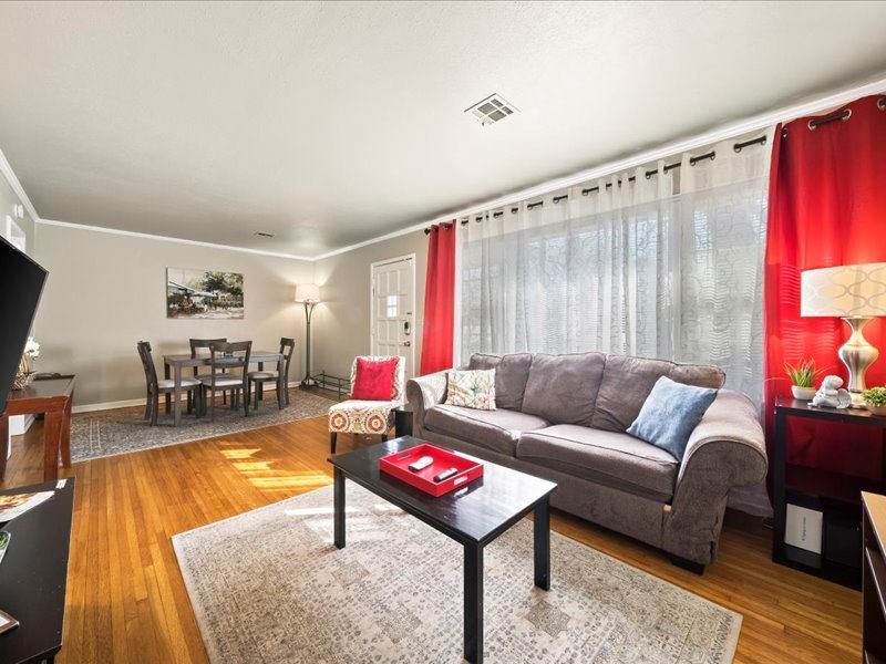 4518 S Quaker Ave – photo 1