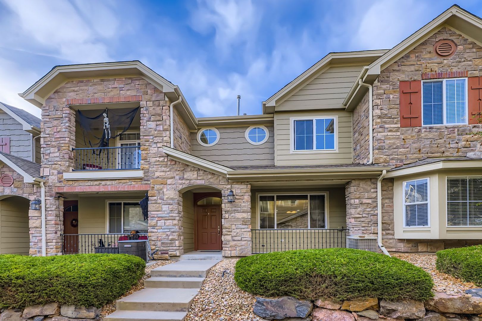 500 Off First Months Rent Gorgeous 2Bd 2 5Ba Home Located In Northglenn Co Available 9 4 26 – photo 1 of 284
