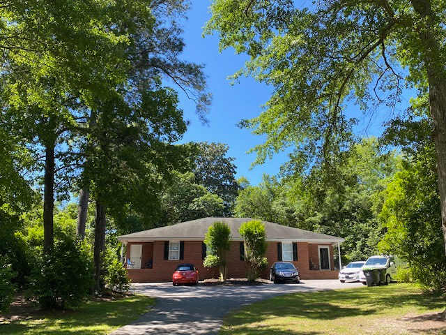 331 Black Ave – photo 1 of 152