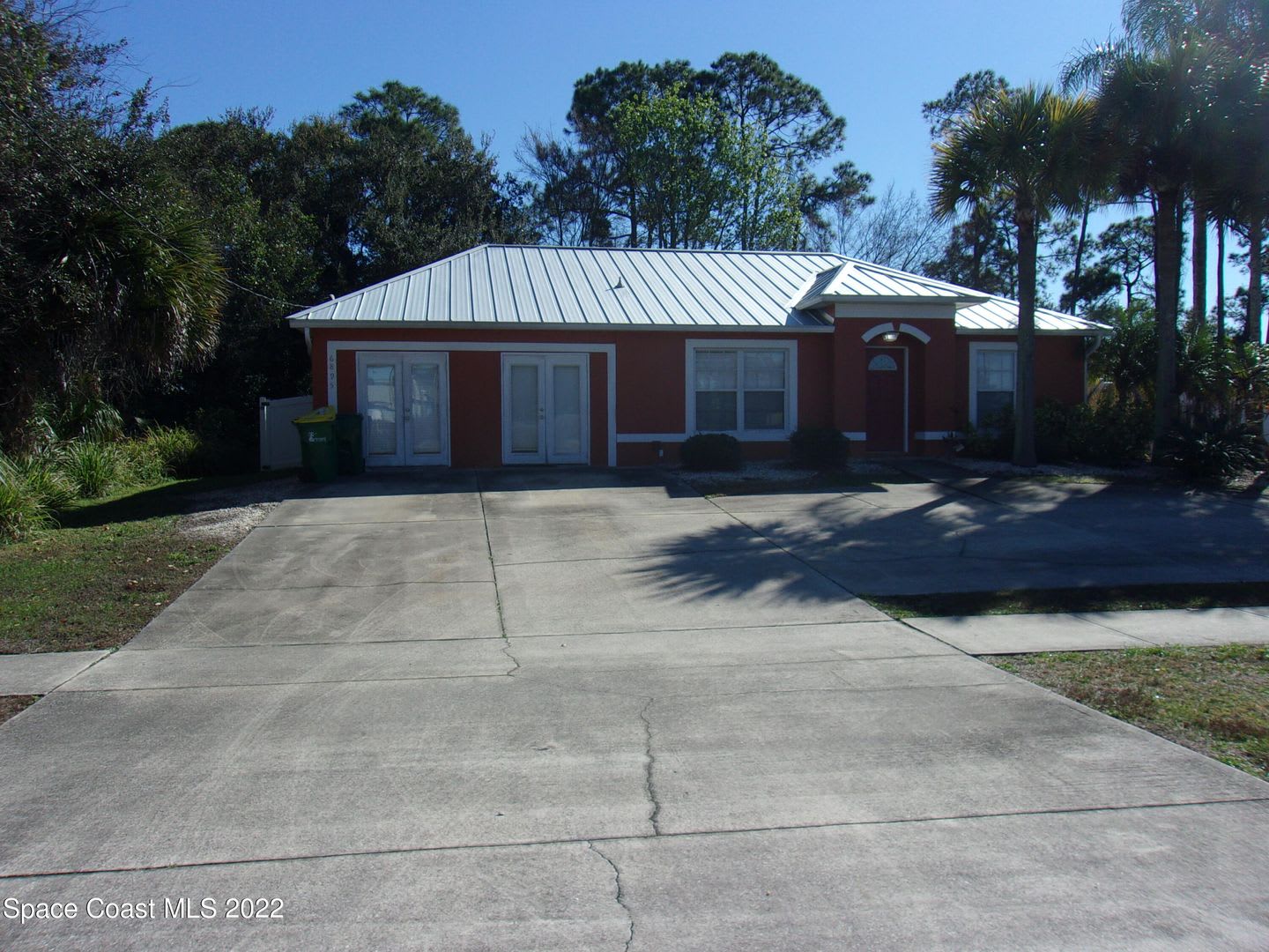Single Family Home – photo 1 of 35