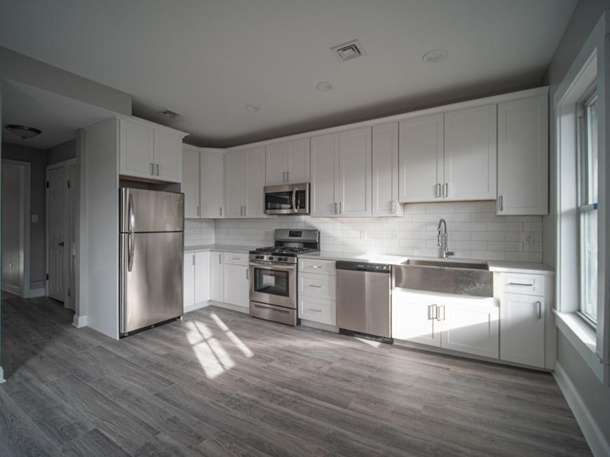 143 London St. – photo 1