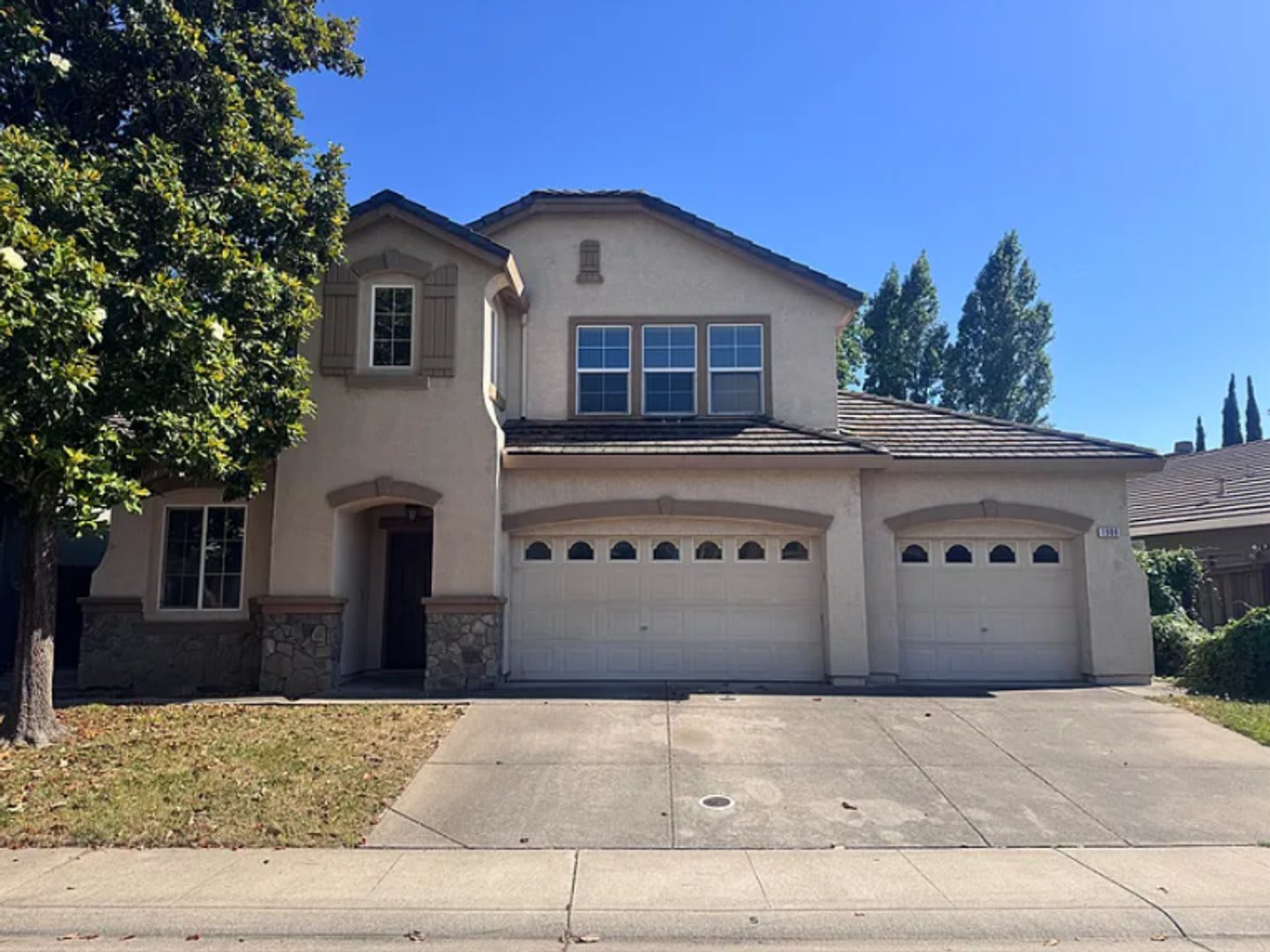 New Renovation* Prestigious Spacious 4 Bedroom – photo 1