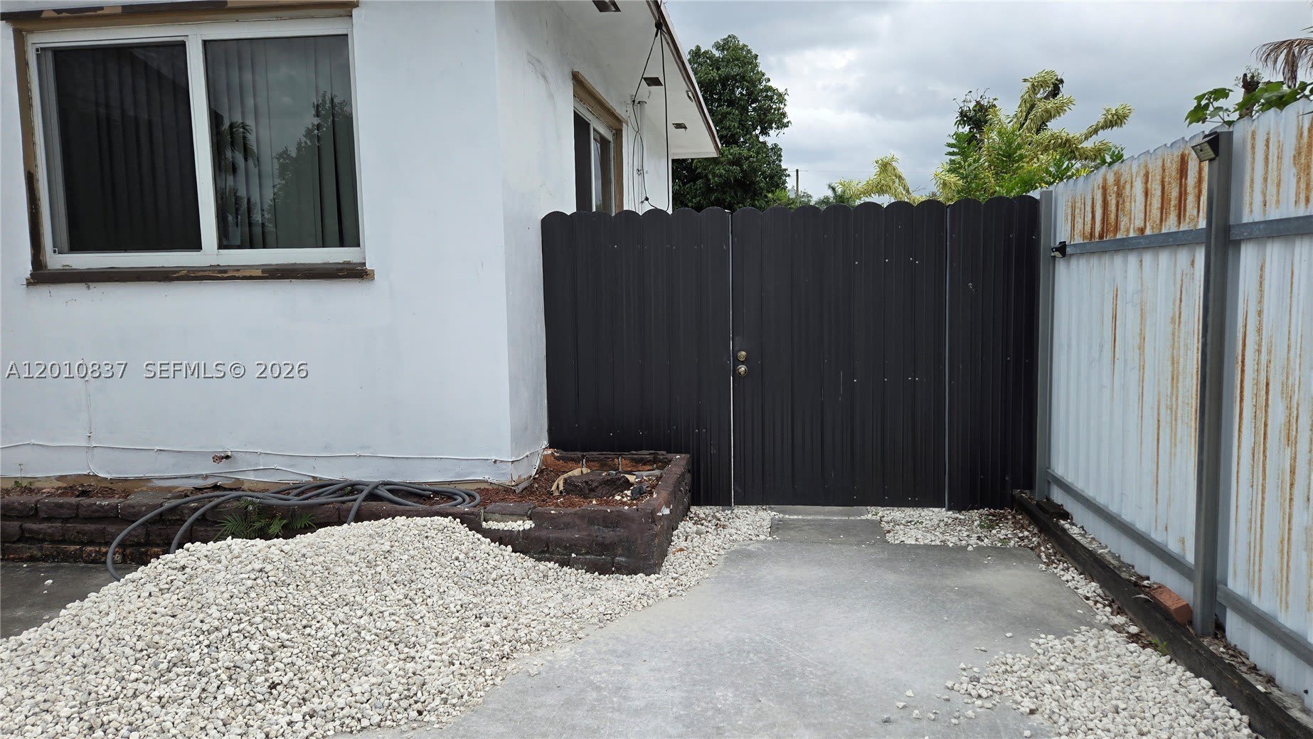 2440 NW 99th St – photo 1 of 10