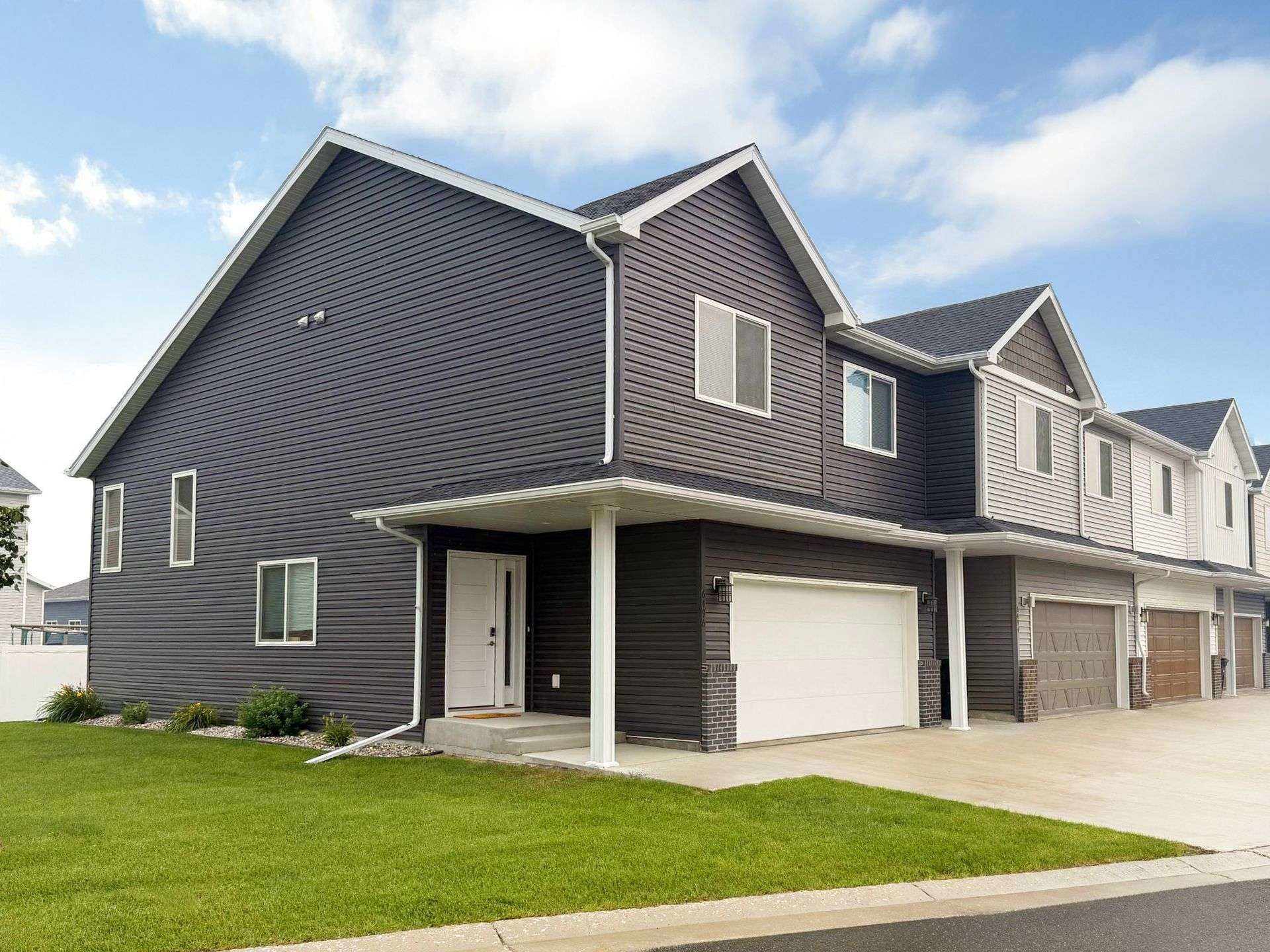 Southridge Townhomes – photo 1