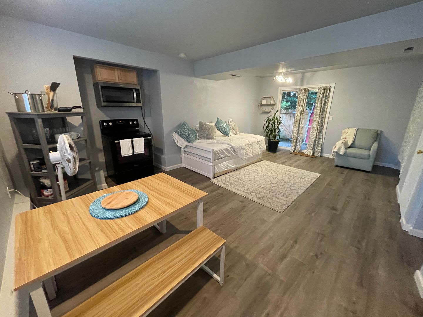 1 Bedroom Unit in Bothell... – photo 1 of 8