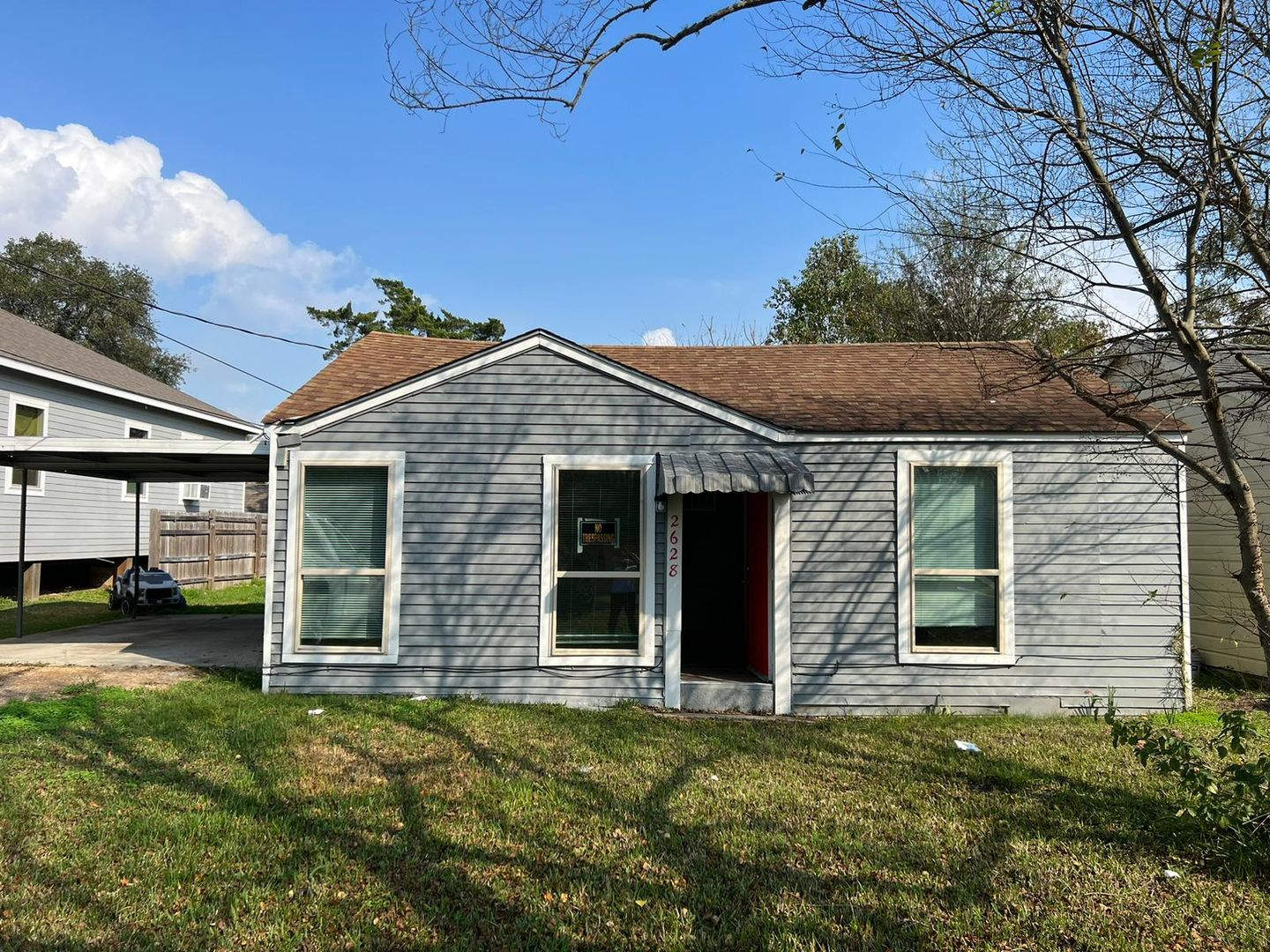 Find your home for less! Gorgeous all renovated Home in Groves, TX!. – photo 1 of 13