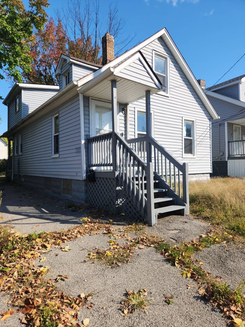Charming 3 Bedroom Property In Prime Location – photo 1