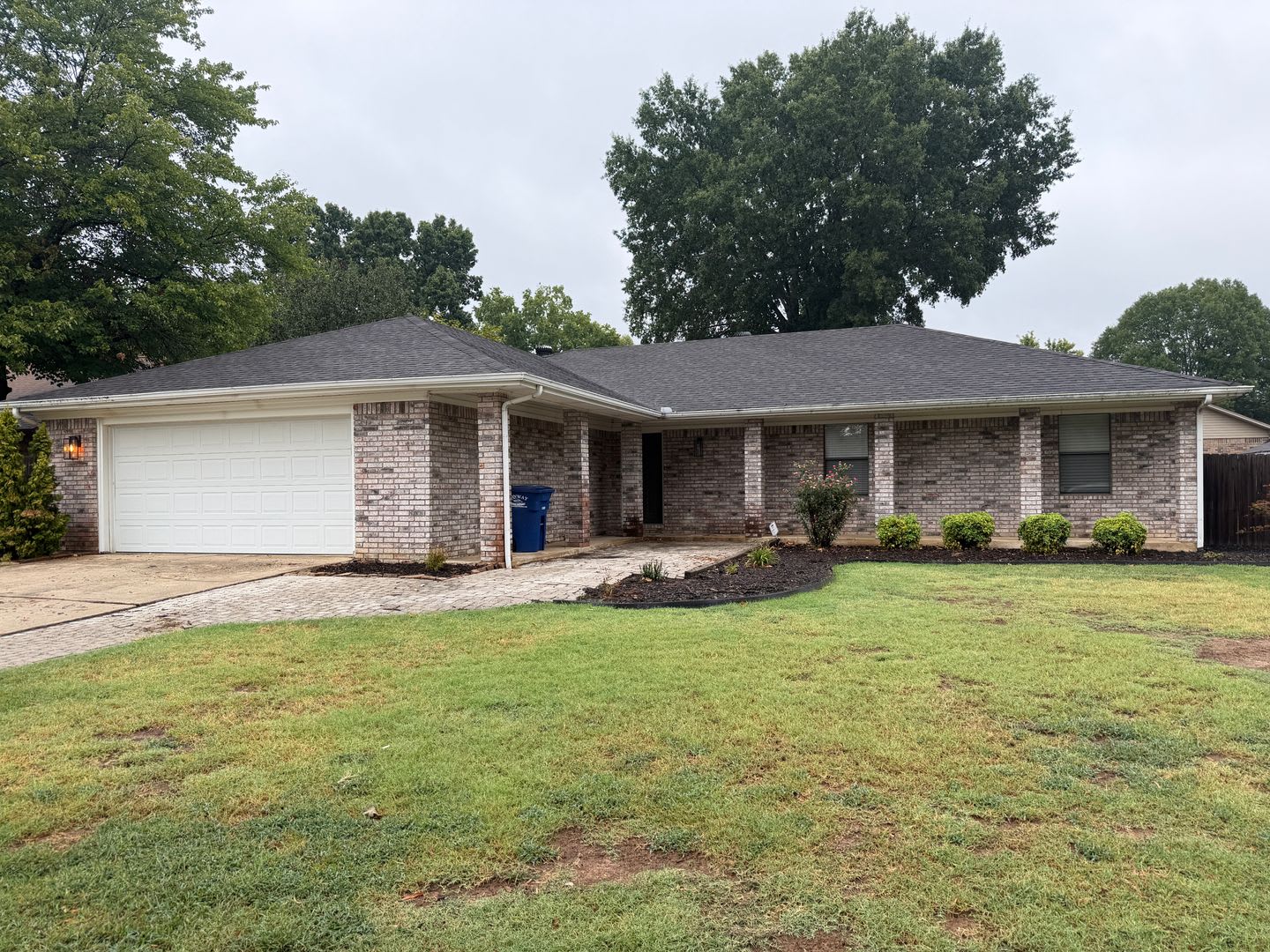 3 Bed 2 Bath Home – photo 1