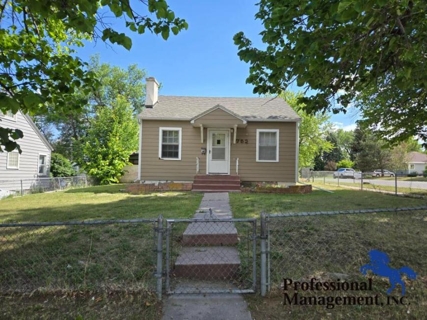752 Alderson Ave – photo 1