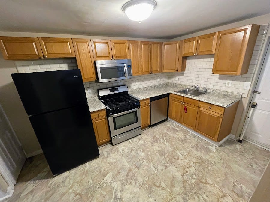 1806 North Gratz Street – photo 1