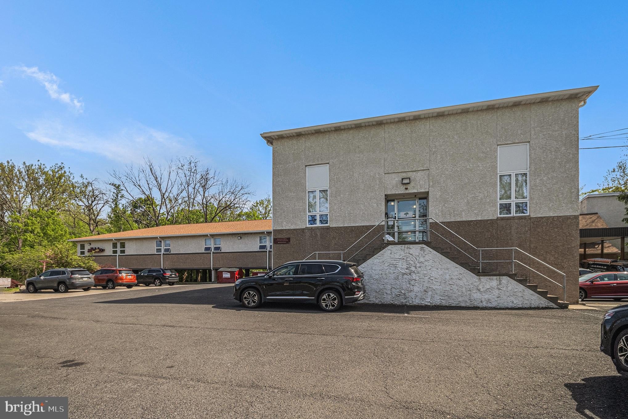 321 MORRIS ROAD – photo 1
