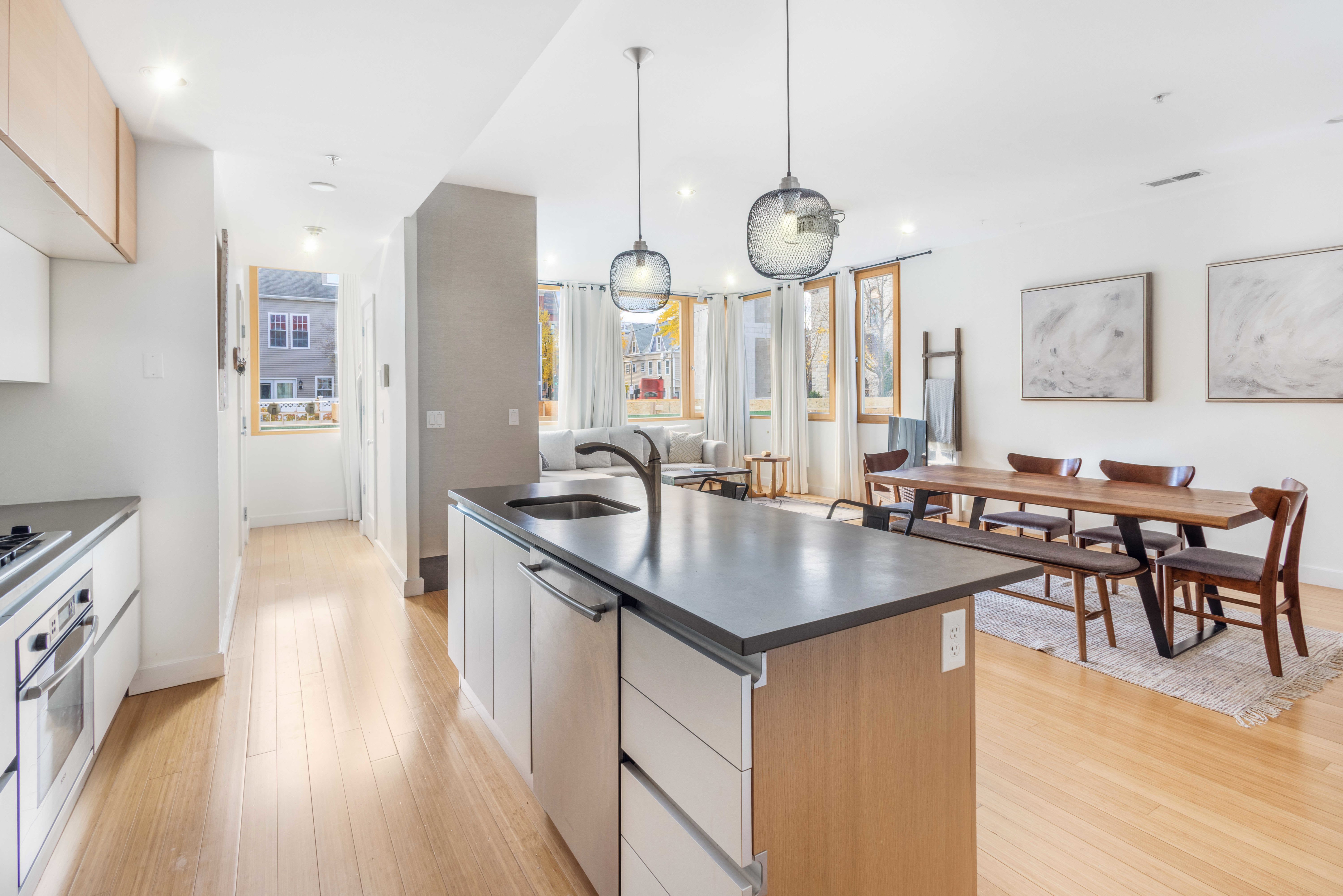210 Bolton Street – photo 1