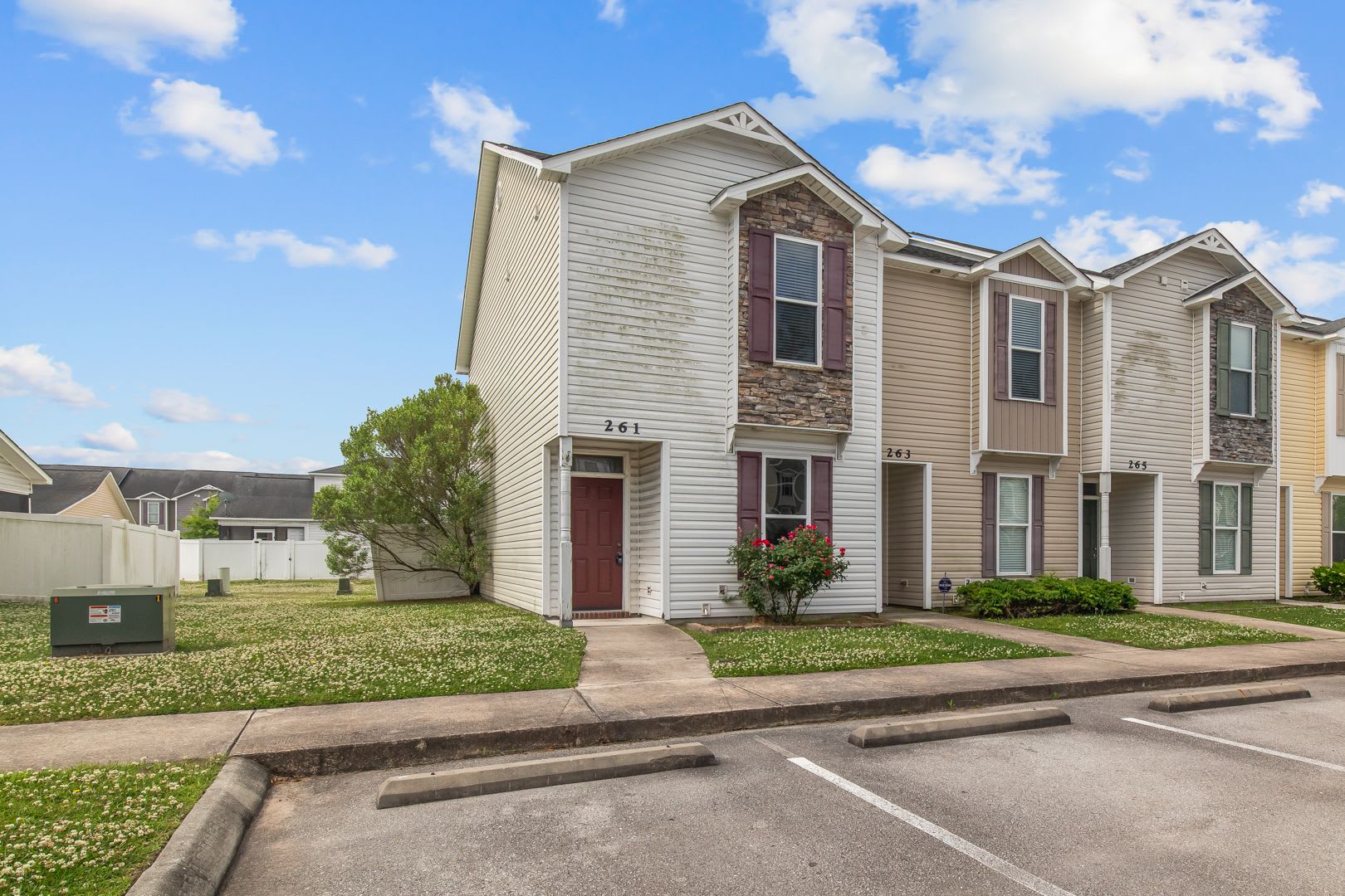 2 Bed 2 5 Bath Townhome – photo 1