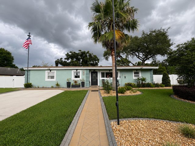 1501 W Perdiz St – photo 1