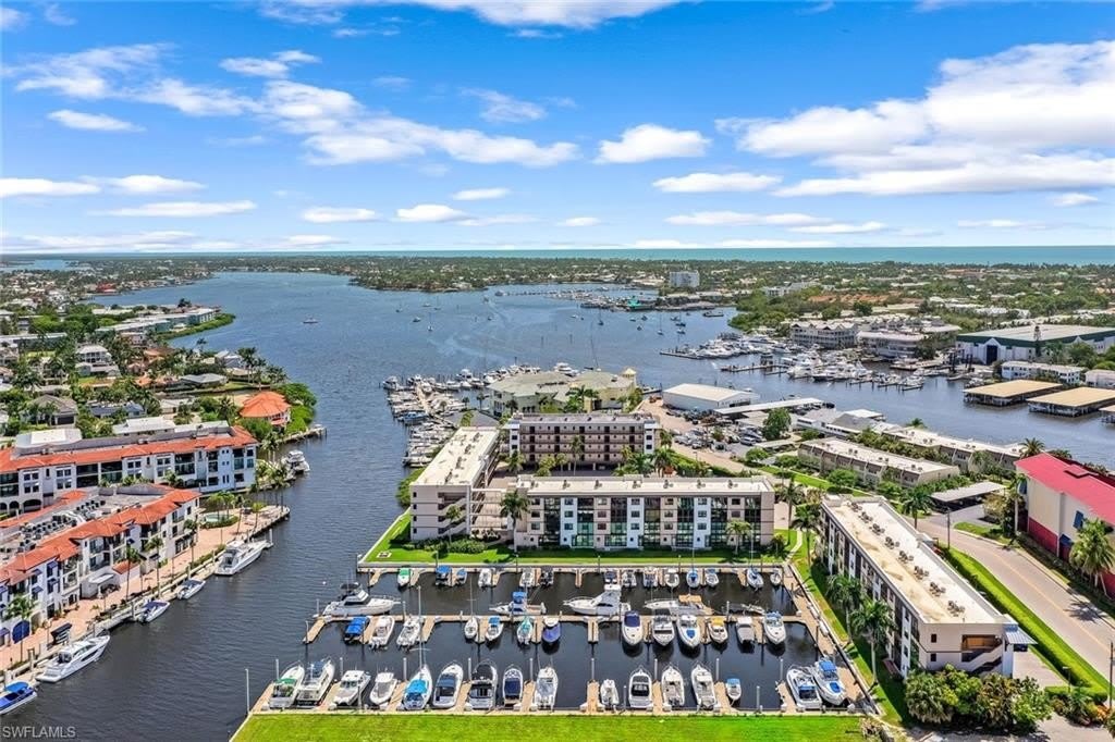 807 River Point Dr – photo 1