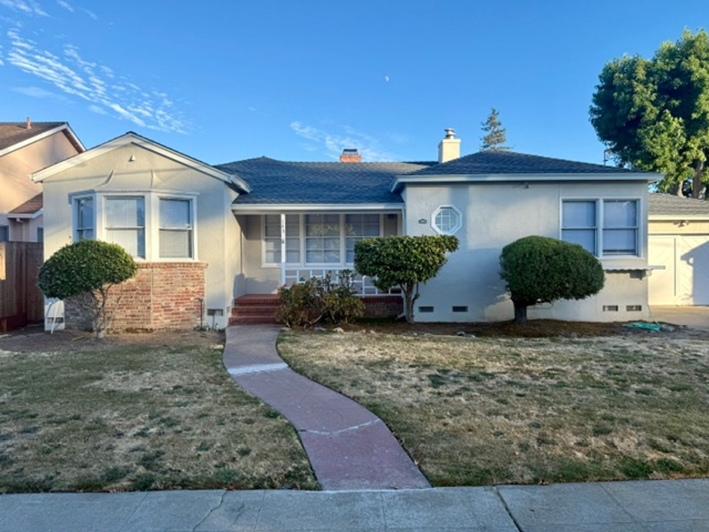 Walk to Trader Joe’s & Hillsdale! San Mateo Gem with Sprawling Backyard – photo 1