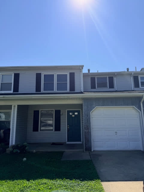 21 Stephanie Drive – photo 1 of 174
