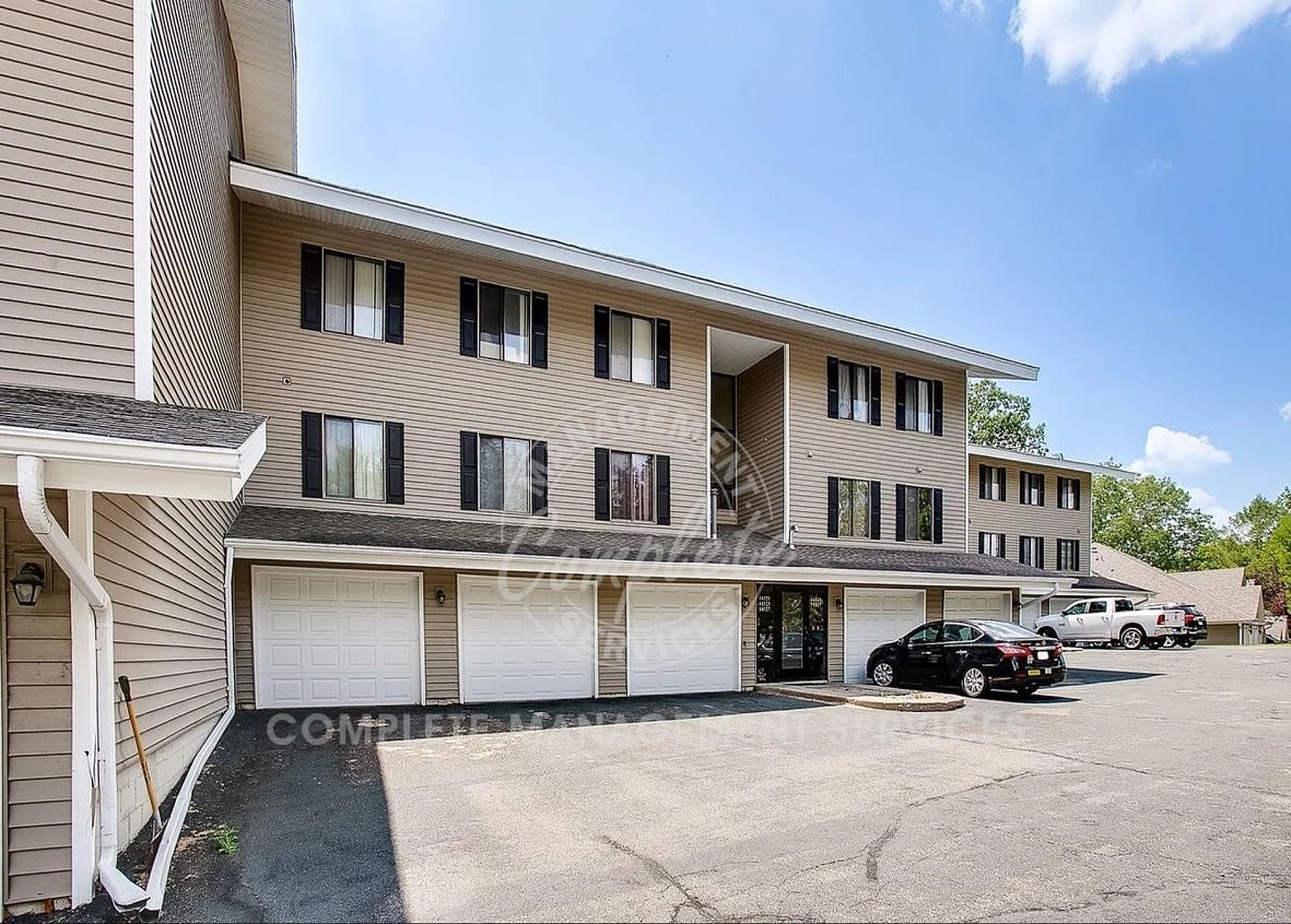 14325 Fairway Dr – photo 1
