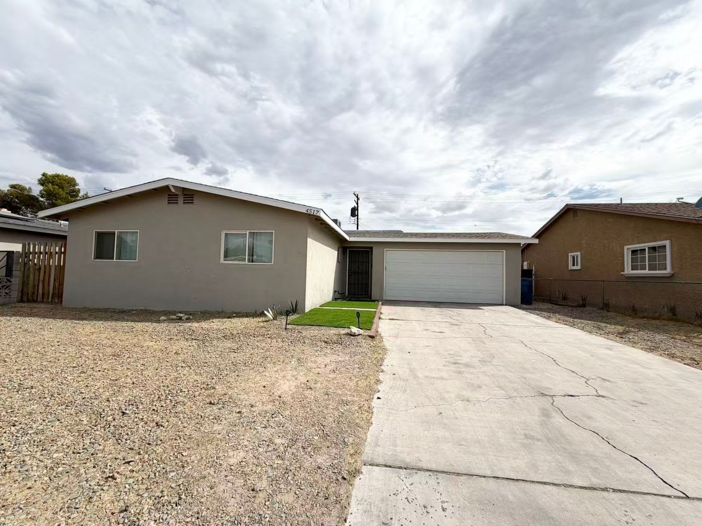 Beautifully remodeled 3-bedroom, 2-bathroom home – photo 1