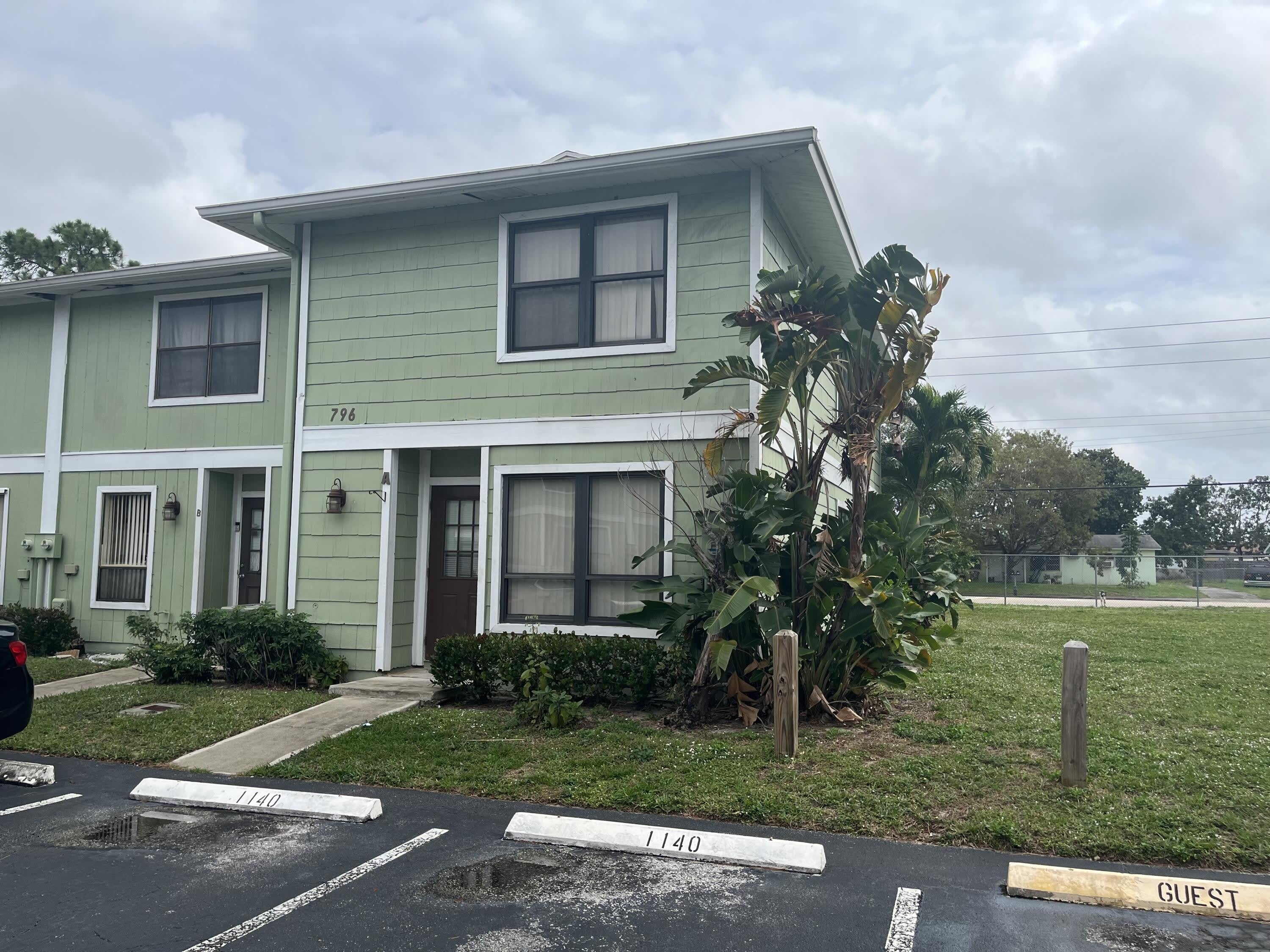 796 Hill Drive – photo 1