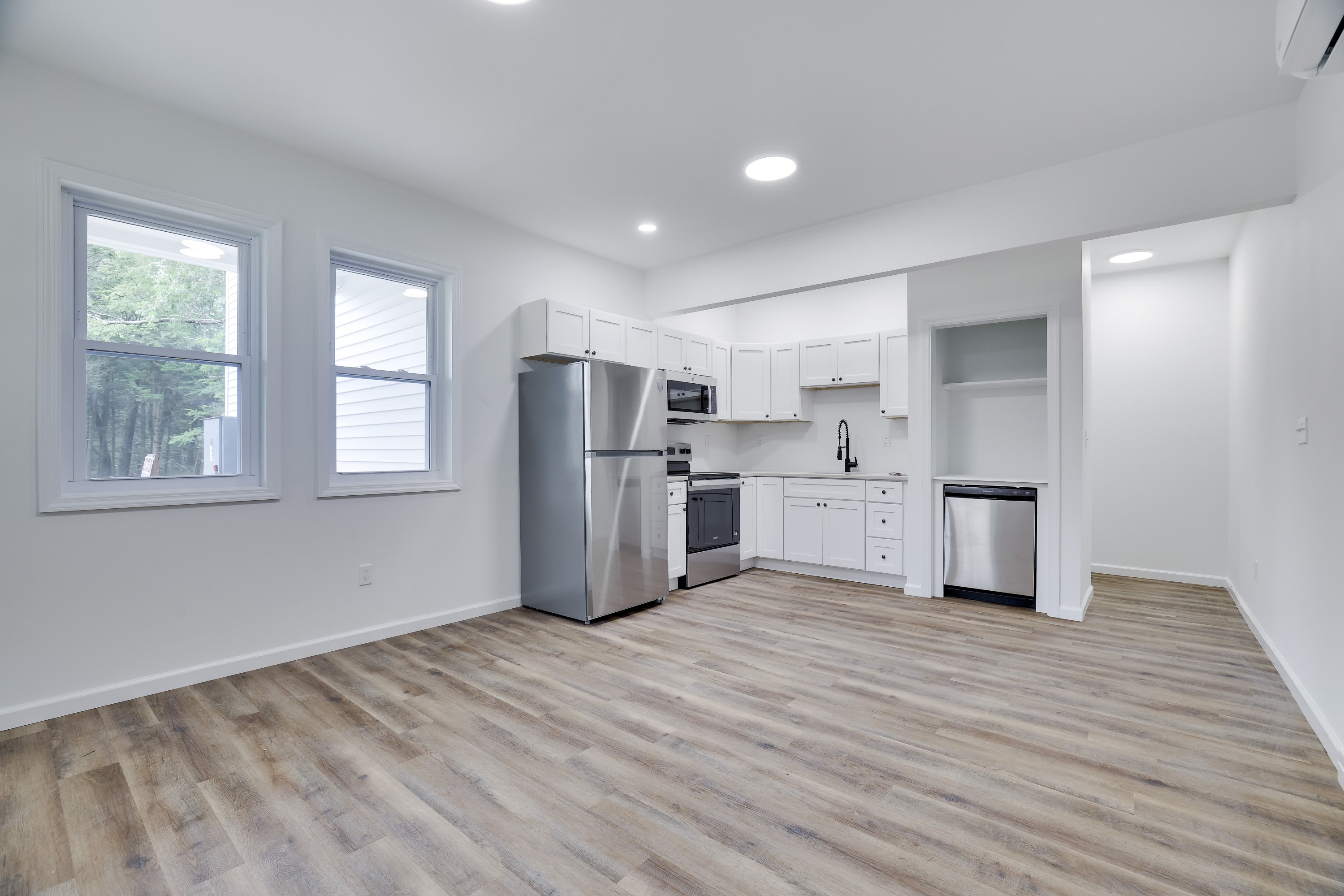 123 Evergreen Lane – photo 1 of 13