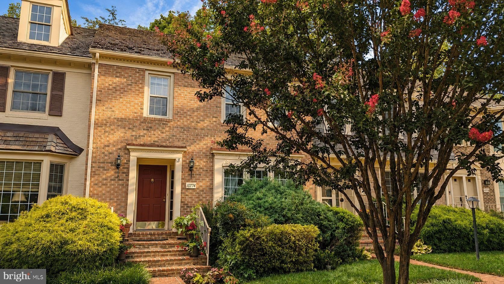 10774 BREWER HOUSE Road – photo 1 of 18