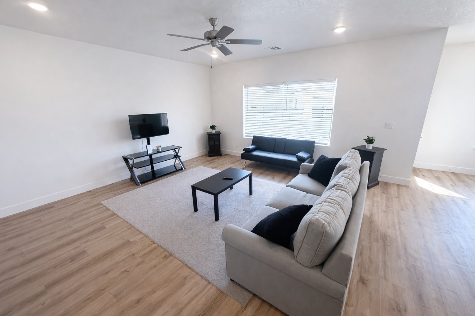 4 Bed Stand Alone Home 6 Month Lease – photo 1 of 305