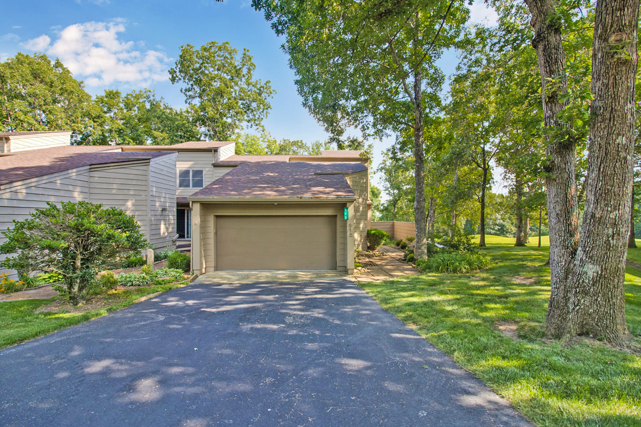 512 Druid Landing – photo 1 of 38
