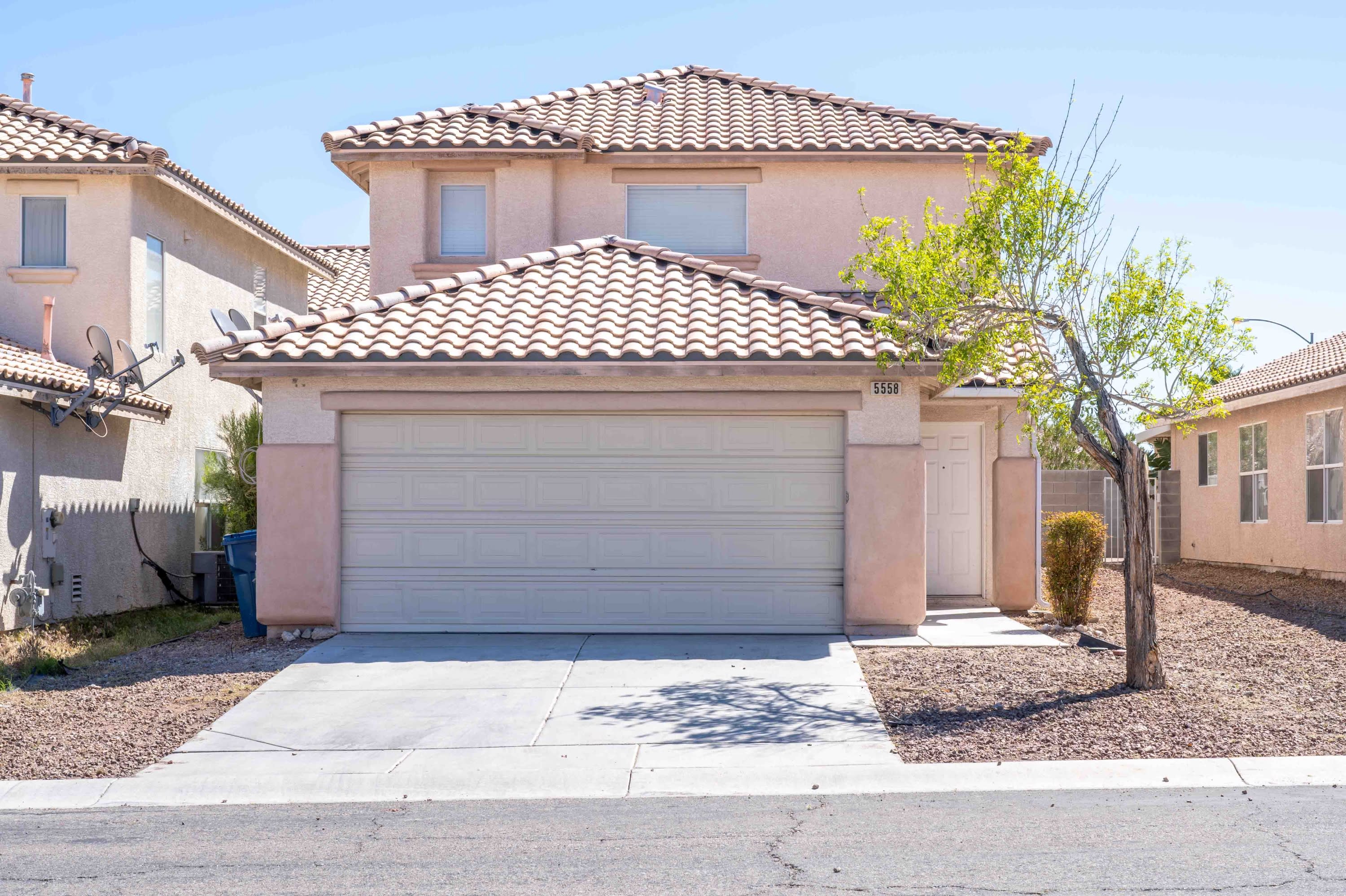 5558 Rollins Street – photo 1