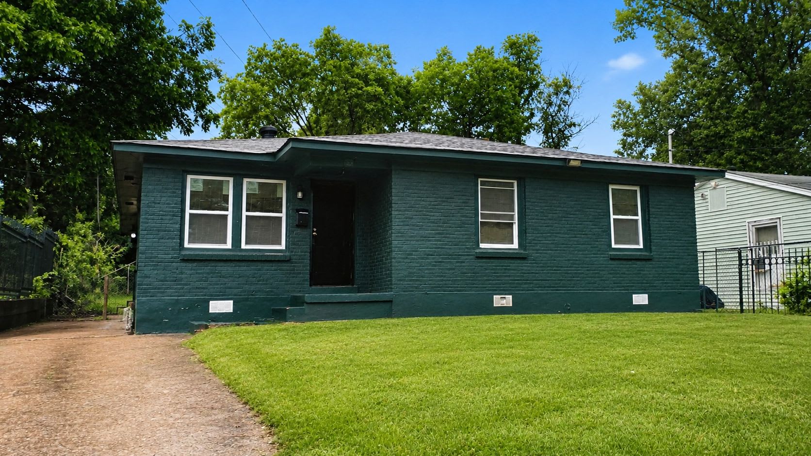1184 Effie Road – photo 1