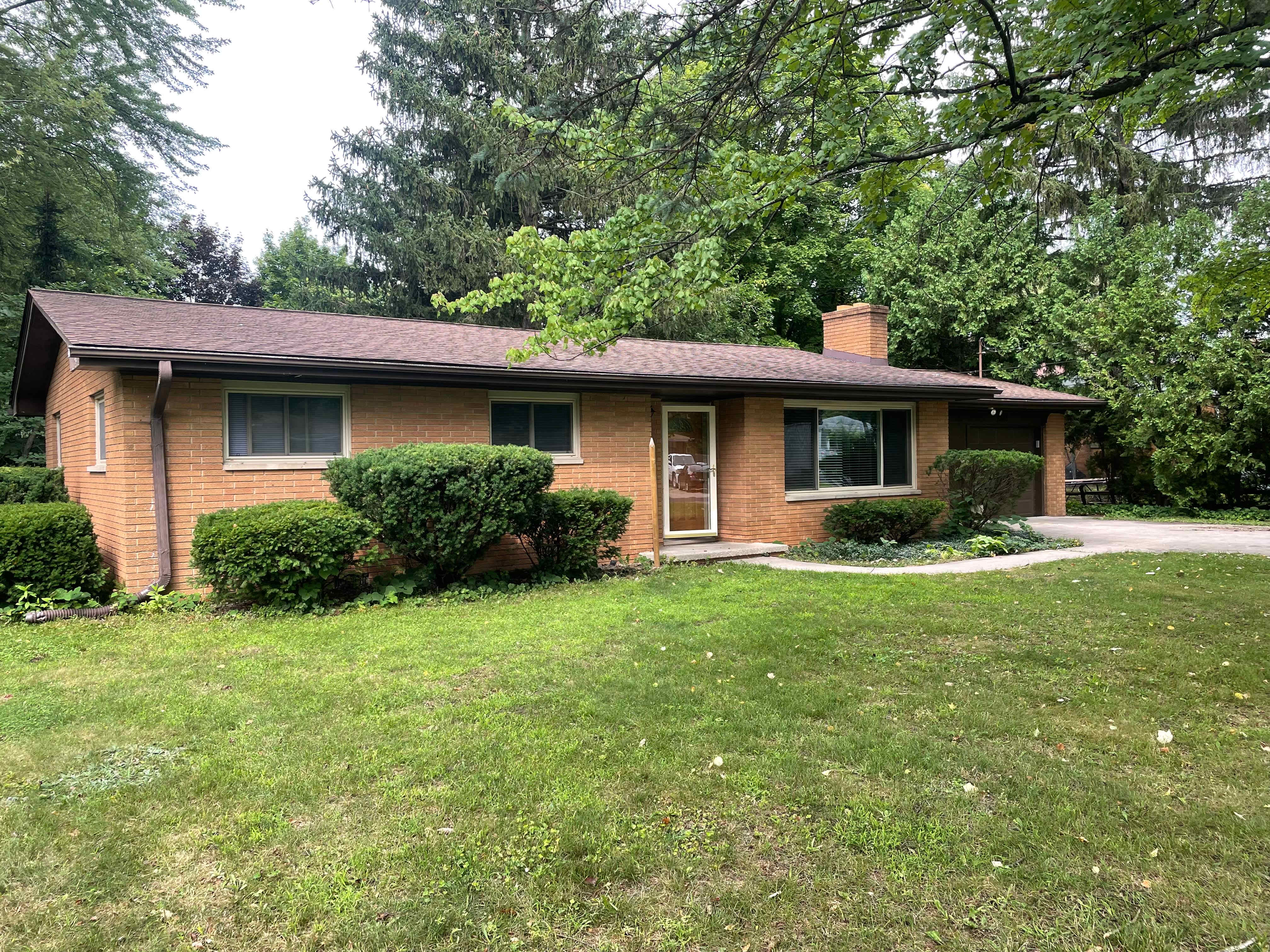 1301 Rainbow Dr – photo 1 of 145