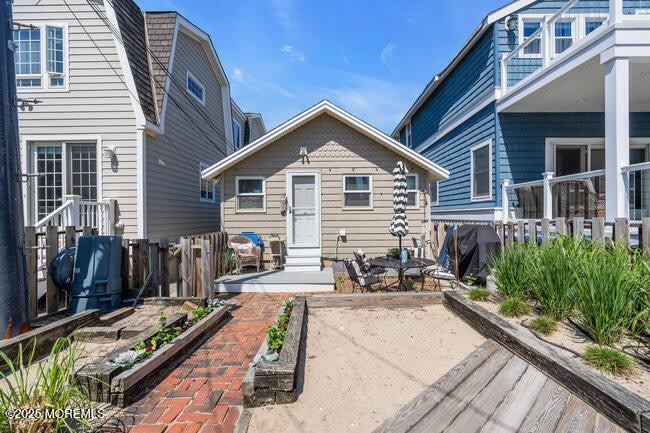 158 1st Avenue – photo 1 of 9