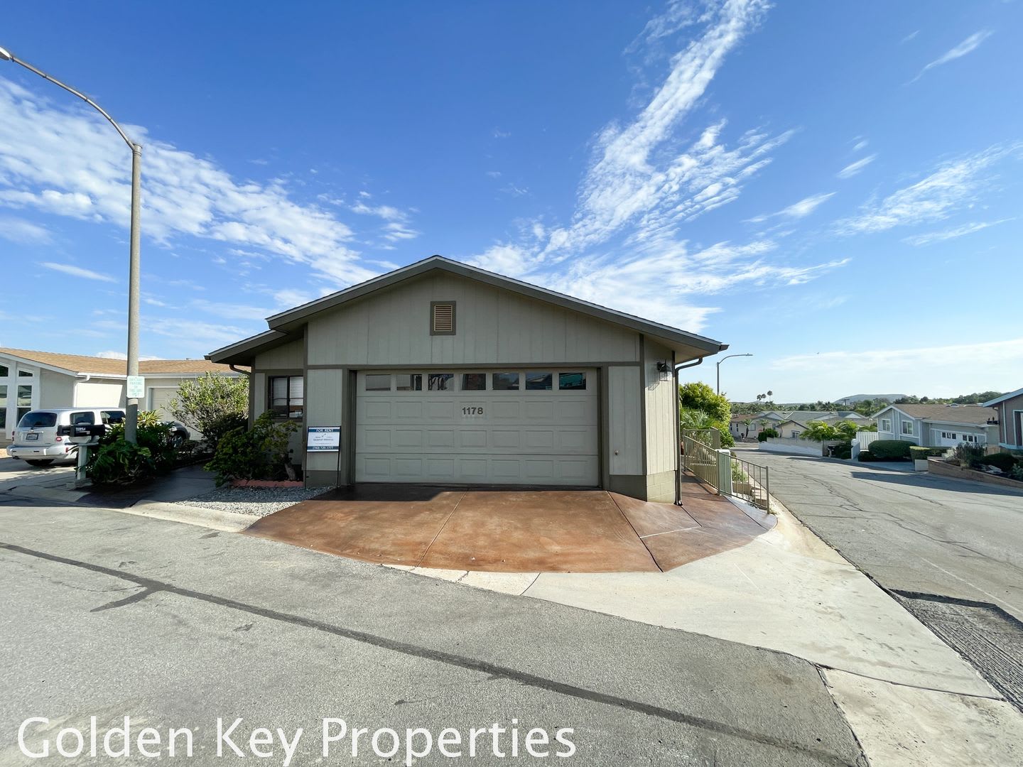 Beautiful home in 55+ neighborhood of Vista Del Mar! – photo 1